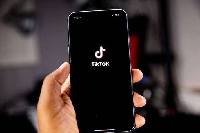 Tiktok sluit een nieuwe licentieovereenkomst met Sony Music Tiktok sluit een nieuwe licentieovereenkomst met Sony Music