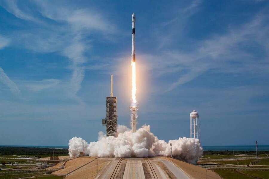 SpaceX successfully launches the 100th Falcon 9 mission